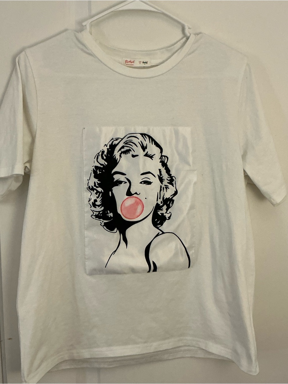Romwe Marilyn Monroe Bubblegum Graphic Tee White Patch Appliqué T-Shirt M